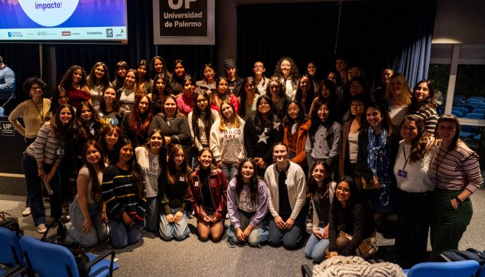 Participantes del Hackatón de IA Camp en la Universidad de Palermo